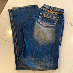Cowgirl Tuff jeans 28X35 boot cut.